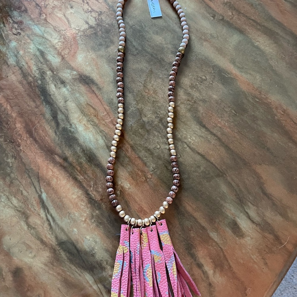 Boutique necklace